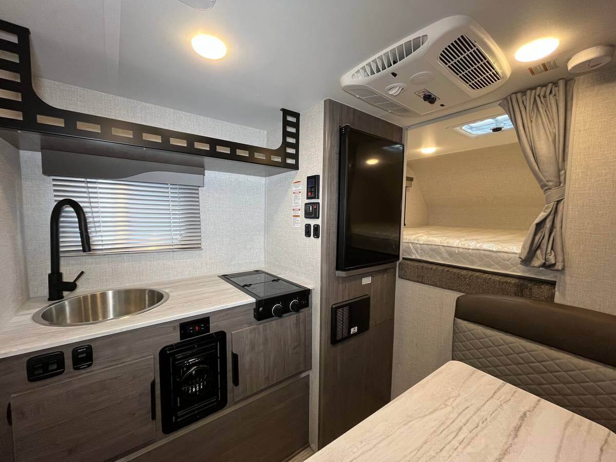 Squire SQ605
